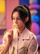 李晗（陆妍淇饰演）