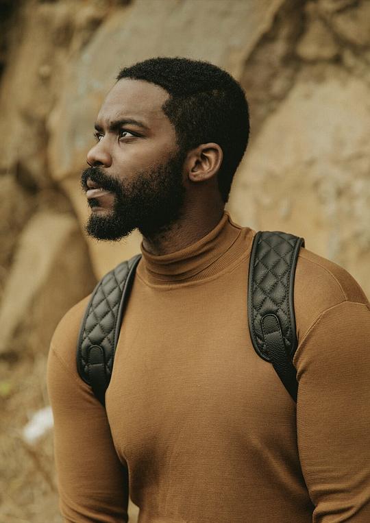 约翰·艾德坡（索尔·杜兰 Saul Durand饰演）