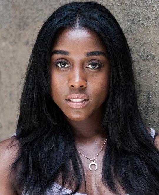 拉什纳·林奇（Bianca Pullman饰演）