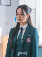 刘在伊（李惠利饰演）