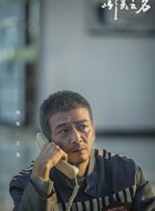 万海（杨烁饰演）