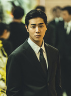 李金选（秋英宇饰演）