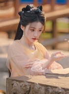白小萤（漆昱辰饰演）
