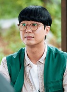 朴镇彦（裴侑蓝饰演）