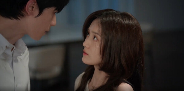 炽热吸引第24集剧照