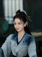 卫十三（代露娃饰演）