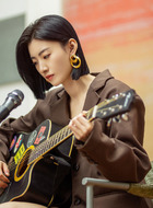 李惠（高睿菲儿饰演）