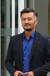 赵一兵（曹卫宇饰演）