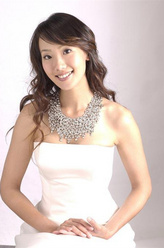 红豆（陆明君饰演）