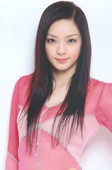 郑馨怡（史妍饰演）