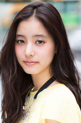 石桥园美（新木优子饰演）