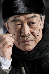 钱子恩（李建义饰演）