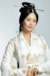 秦湘（陈法拉饰演）