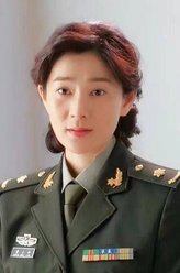 黄小冷（马以饰演）