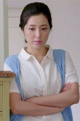 刘露（曾黎饰演）
