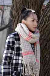 汪都楠（程怡饰演）