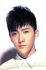 福尔泰（路宏饰演）