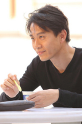 白洋（戚玉武饰演）