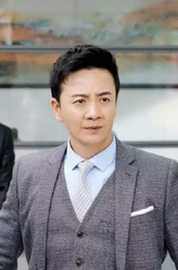 吴东（张岩饰演）