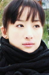 苗苗（李舒桐饰演）