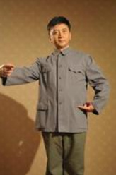 李振宏（王劲松饰演）