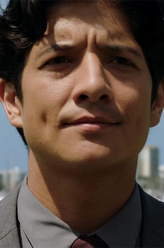 Lee（约翰・芬(尊拿・芬)饰演）