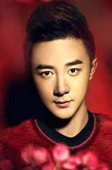 降龙（张倬闻饰演）