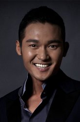 郑二喜（孙鹏滨饰演）