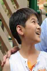 牛向东（孙瀚文饰演）