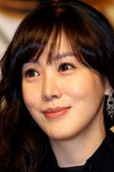 金晶恩（金晶恩饰演）