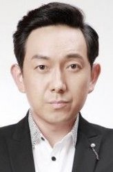 关亚军（关亚军饰演）