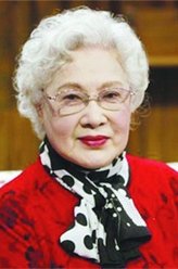 秦怡（秦怡饰演）