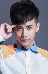 董宁（李茂饰演）