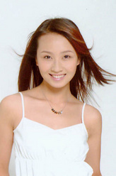 赵莹莹（母丹饰演）
