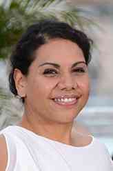 Aunty Linda（德波拉·梅尔曼饰演）