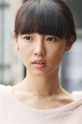 蒋新瑶（白百何饰演）