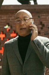 唐一品（陈佩斯饰演）