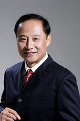 乾隆帝（周野芒饰演）