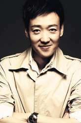 罗放（辛柏青饰演）