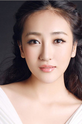 瑞贝卡（高姝瑶饰演）