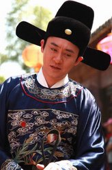 朱桓（修庆饰演）