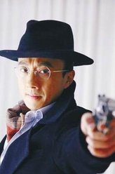 李侠（赵立新饰演）