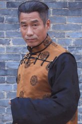 白颖宇（刘佩琦饰演）