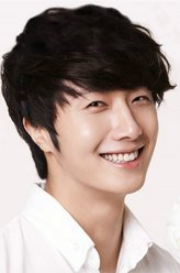 李泰云（丁一宇饰演）