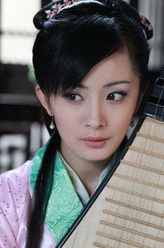 蔡珏（杨幂饰演）