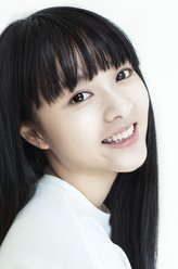 冯小怜（余心恬饰演）