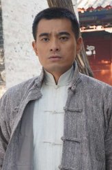 李云飞（陈龙饰演）