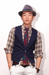 李小远（郑恺饰演）