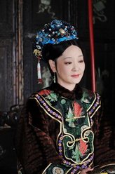 乌雅·成璧/皇太后（刘雪华饰演）