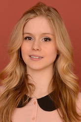 Natalie Walraven（艾琳·莫里亚蒂饰演）